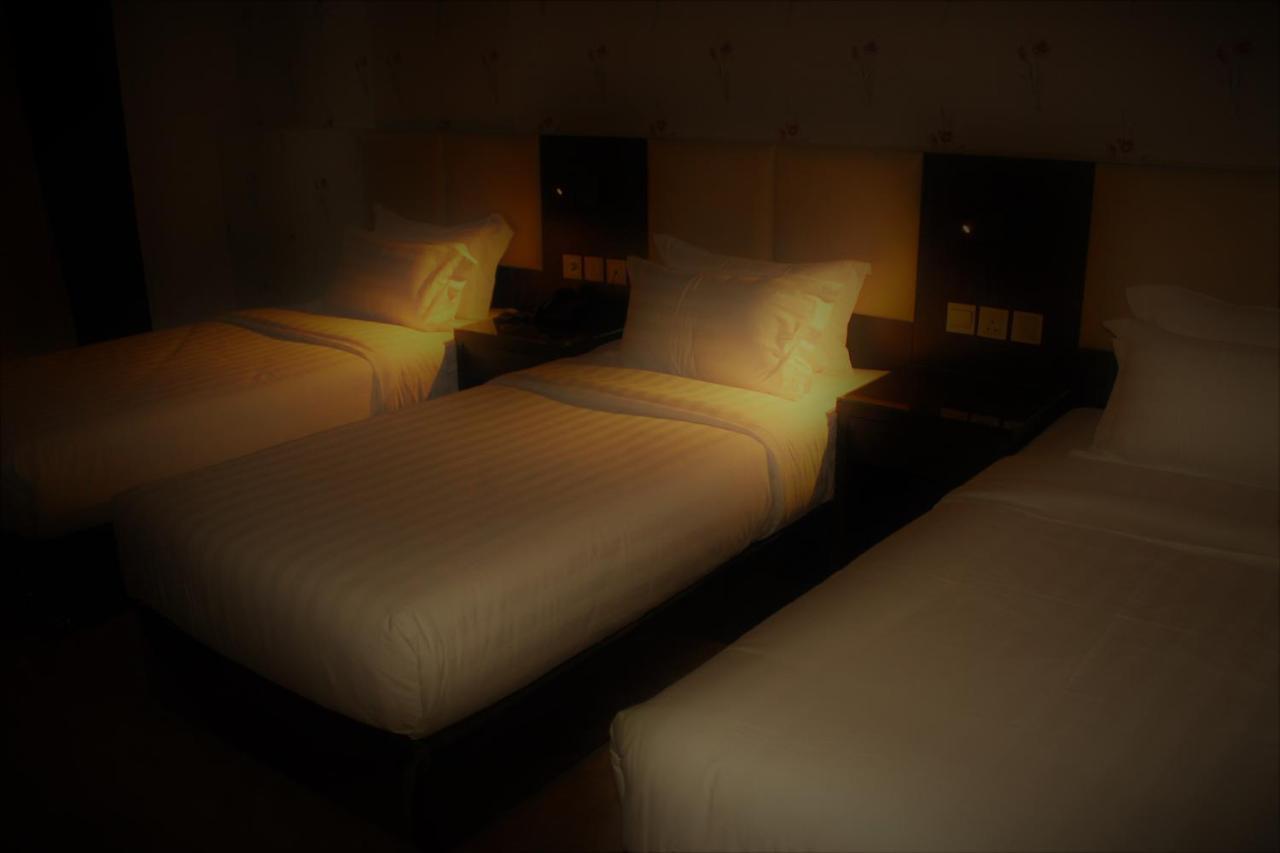 M Platinum Hotel Медина Экстерьер фото