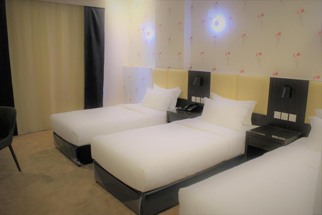 M Platinum Hotel Медина Экстерьер фото